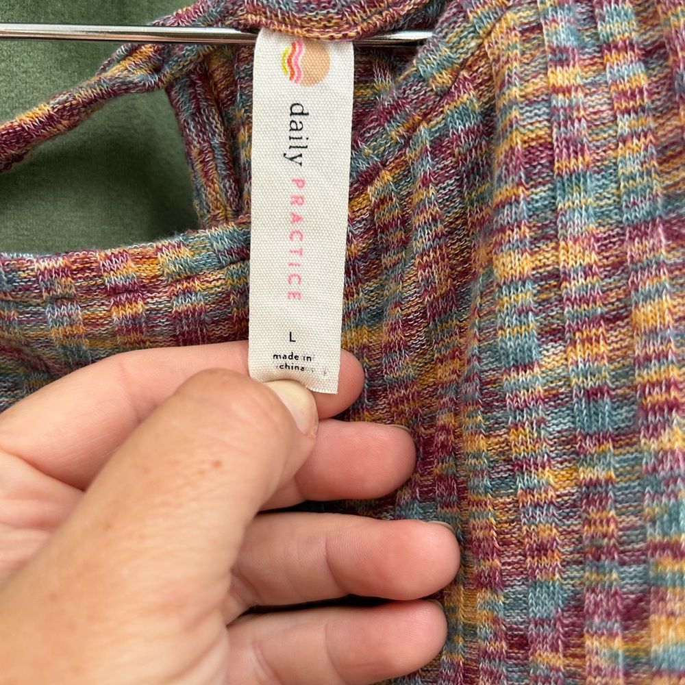 Daily Practice fit. Super soft and cozy. - Picture 7 of 13